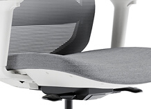 Adjustable Seat &amp; Armrest